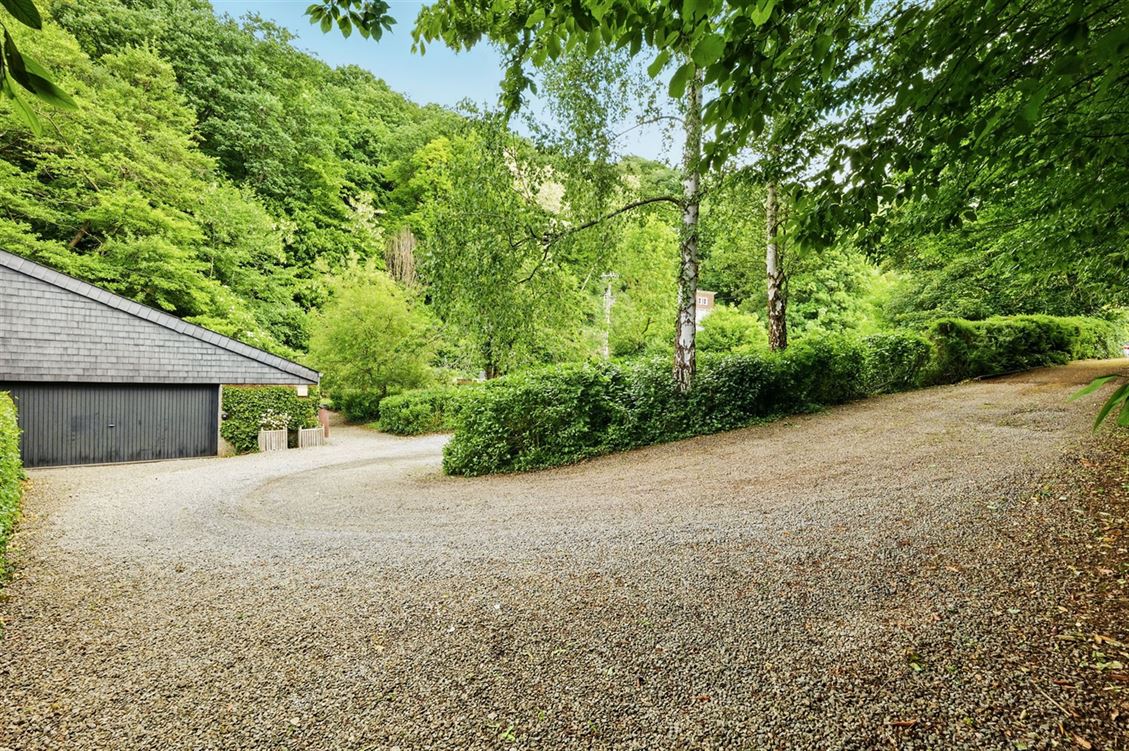 Villa/maison/ferme à DAVE (5 chambres)