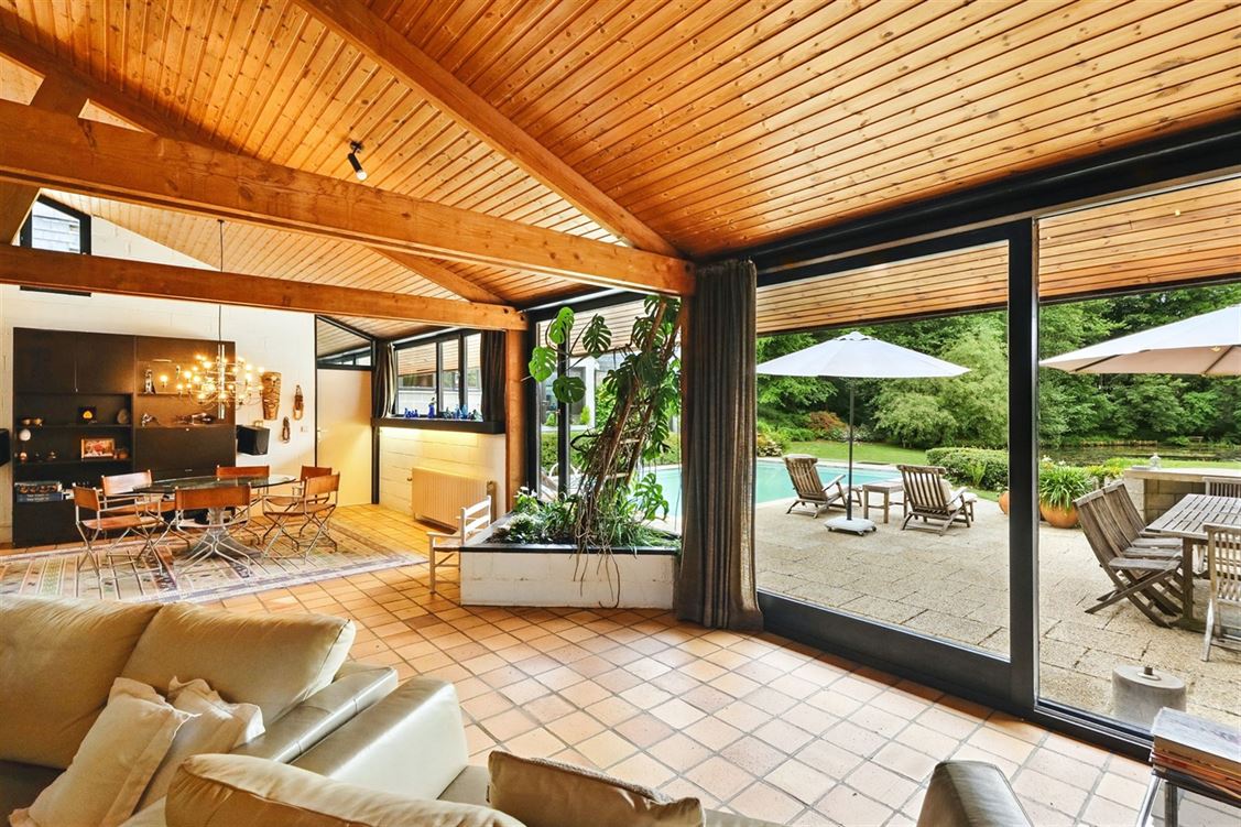 Villa/maison/ferme à DAVE (5 chambres)