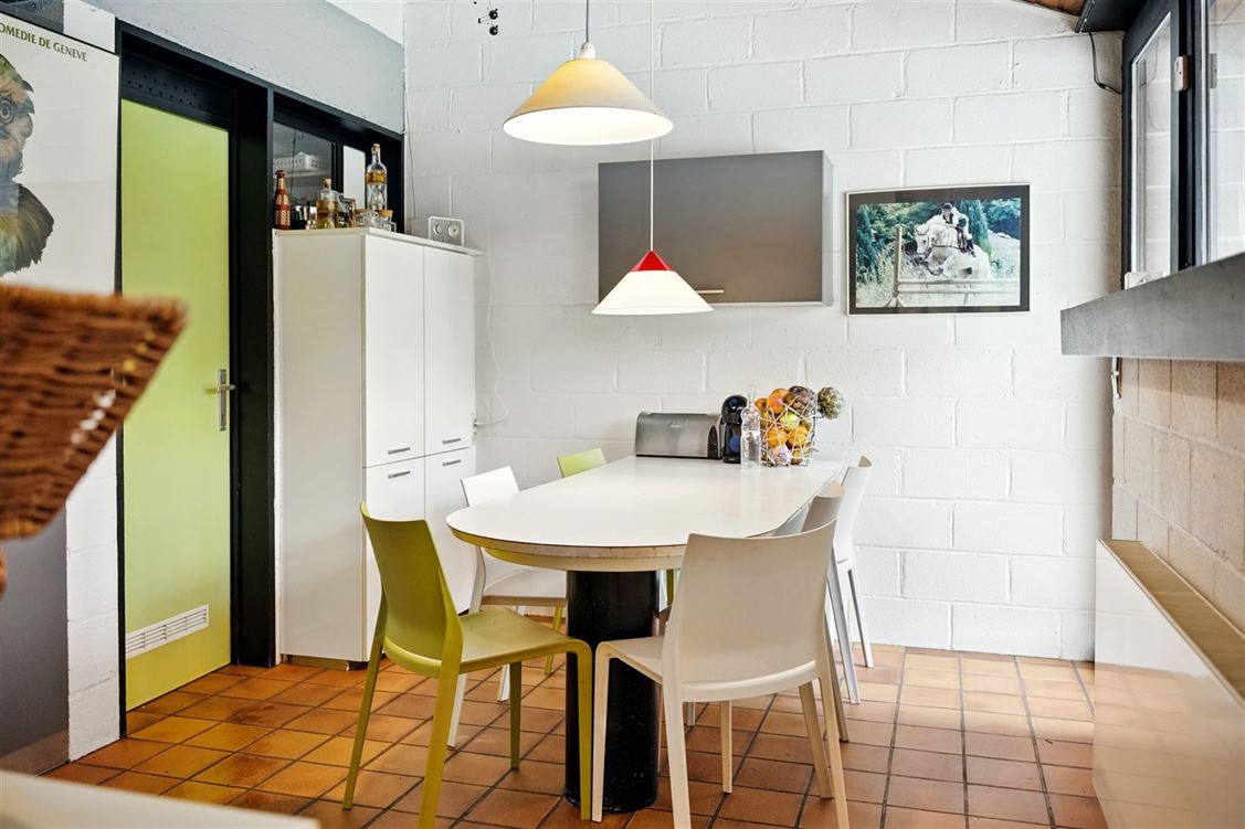 Villa/maison/ferme à DAVE (5 chambres)