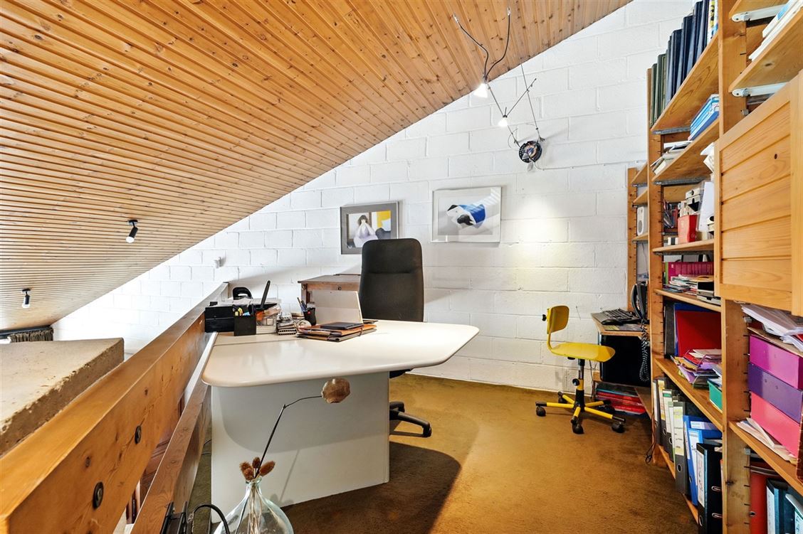 Villa/maison/ferme à DAVE (5 chambres)