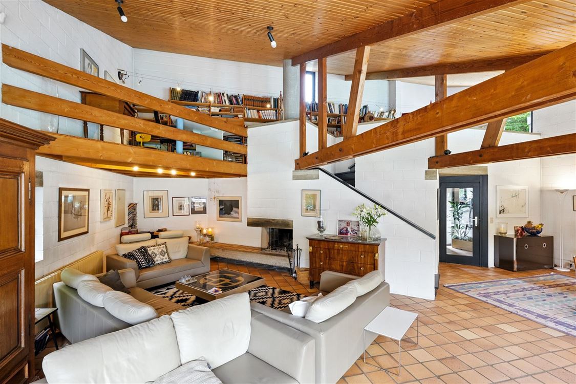 Villa/maison/ferme à DAVE (5 chambres)