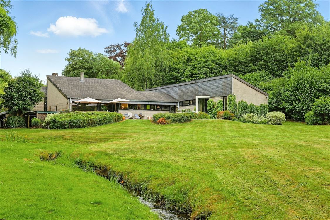 Villa/maison/ferme à DAVE (5 chambres)