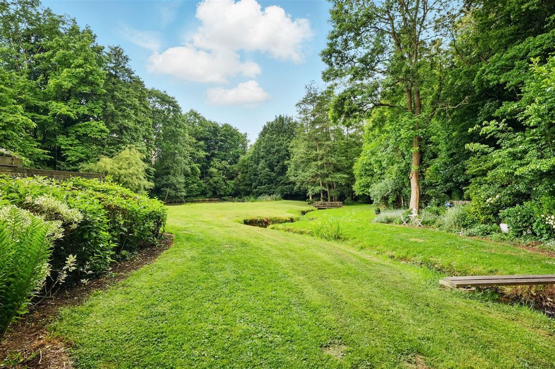 Villa/maison/ferme à DAVE (5 chambres)