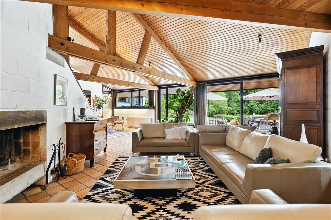 Villa/maison/ferme à DAVE (5 chambres)