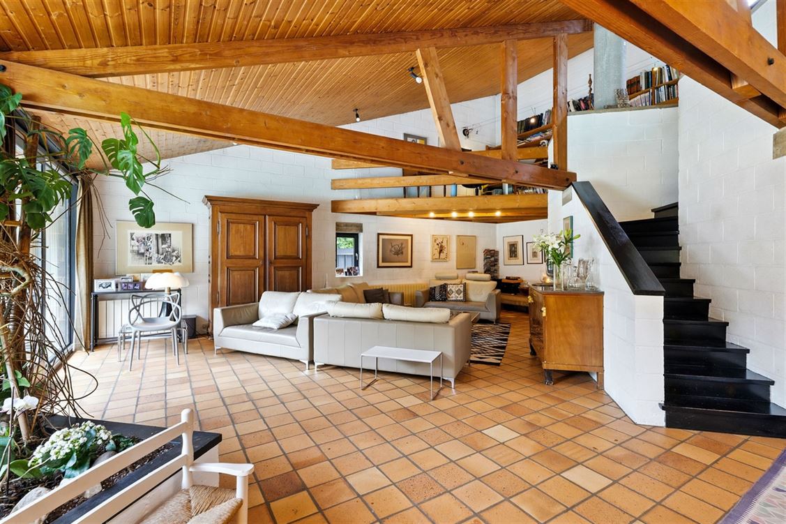 Villa/maison/ferme à DAVE (5 chambres)