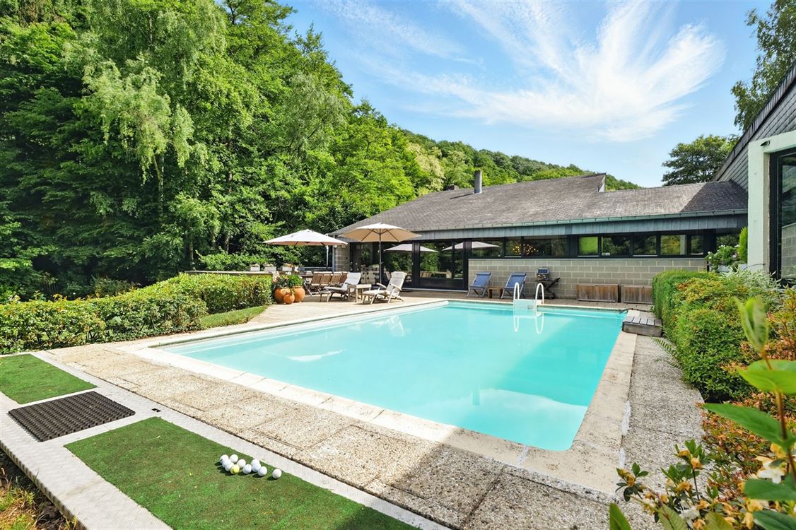 Villa/maison/ferme à DAVE (5 chambres)