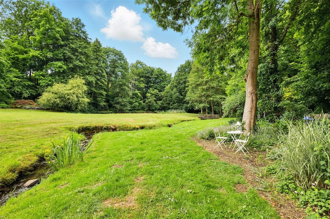 Villa/maison/ferme à DAVE (5 chambres)