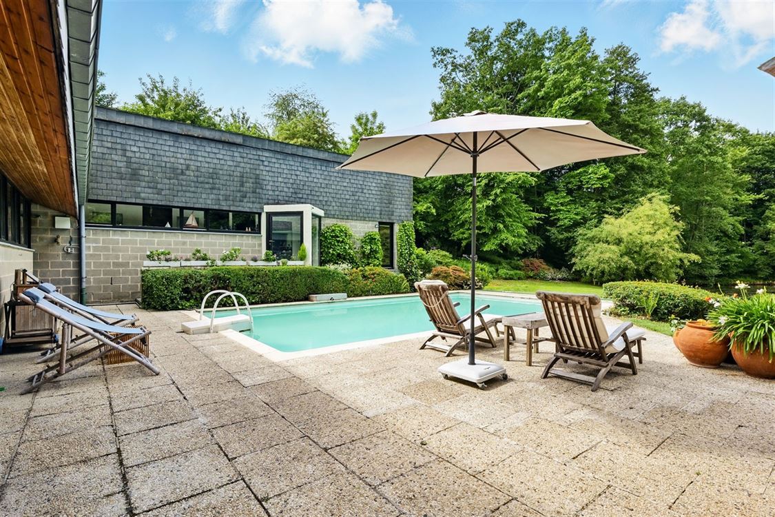 Villa/maison/ferme à DAVE (5 chambres)