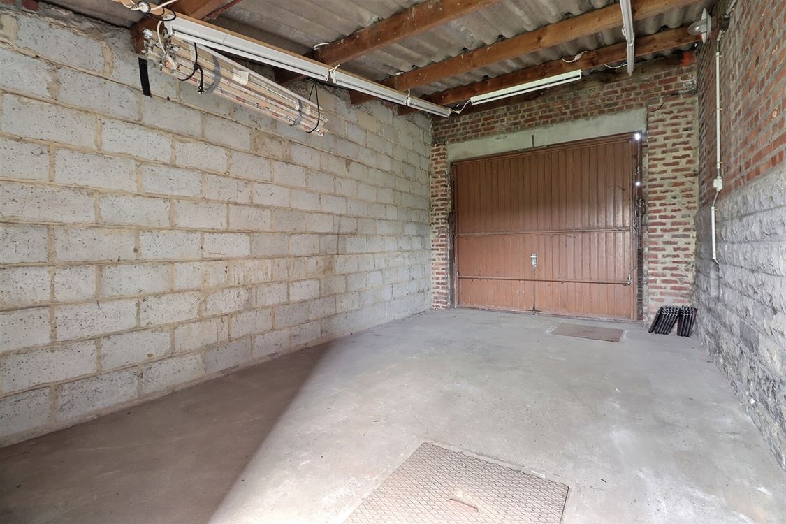Villa/maison/ferme à FLAWINNE (4 chambres)