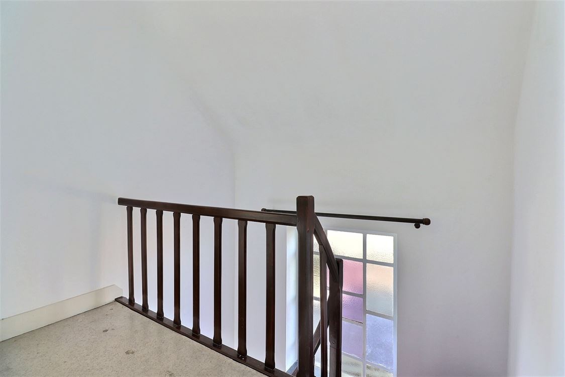 Villa/maison/ferme à FLAWINNE (4 chambres)