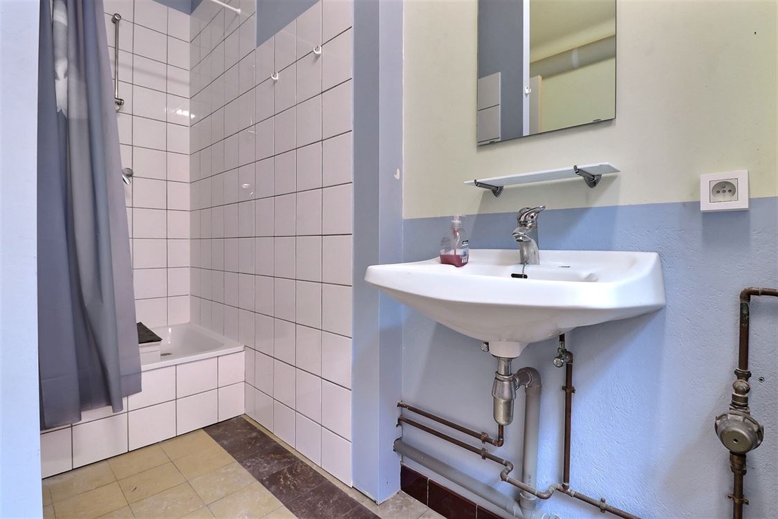 Local commercial à MALONNE (0 chambre)