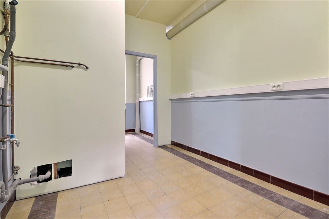 Local commercial à MALONNE (0 chambre)