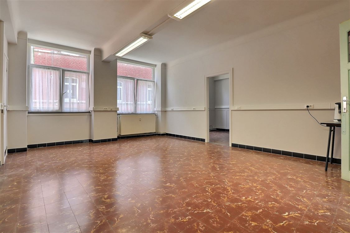 Local commercial à MALONNE (0 chambre)