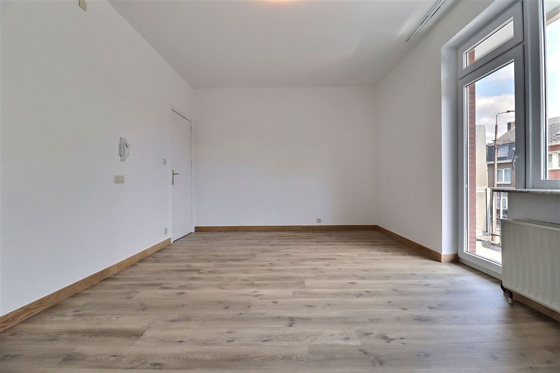 Appartement à JAMBES (2 chambres)