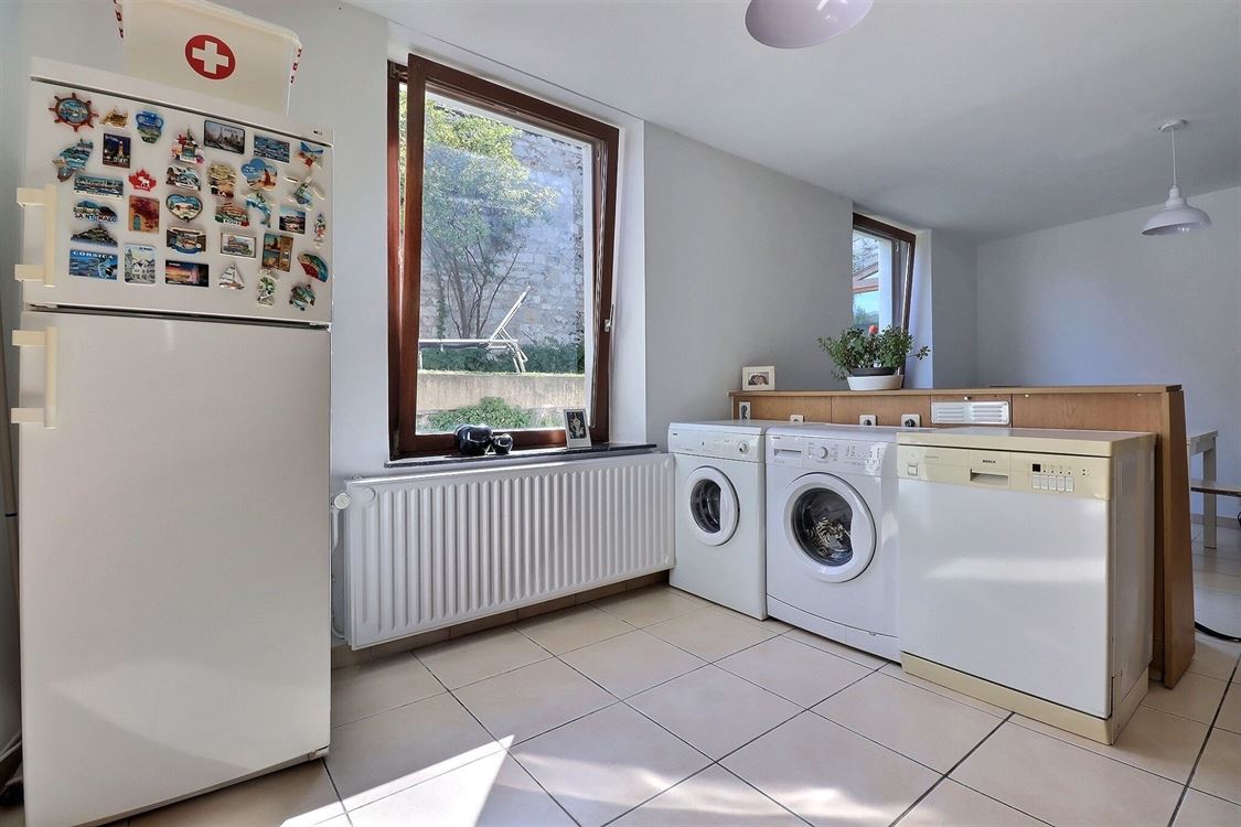 Villa/maison/ferme à PROFONDEVILLE (4 chambres)