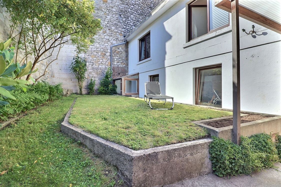 Immeuble de rapport à PROFONDEVILLE (4 chambres)