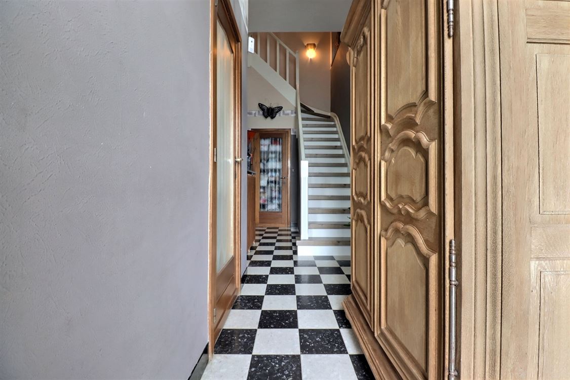 Immeuble de rapport à FLAWINNE (4 chambres)