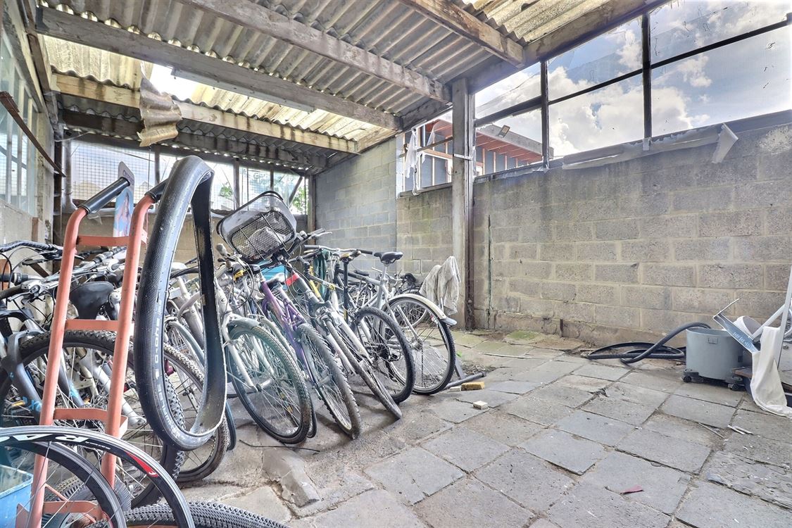 Immeuble de rapport à FLAWINNE (4 chambres)