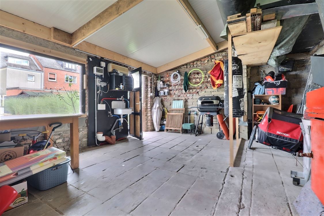 Villa/maison/ferme à ANHÉE (2 chambres)