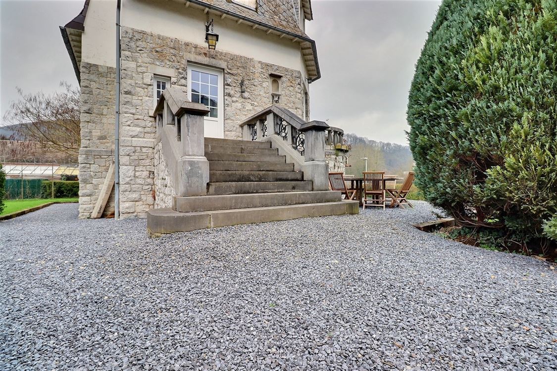 Villa/maison/ferme à PROFONDEVILLE (3 chambres)