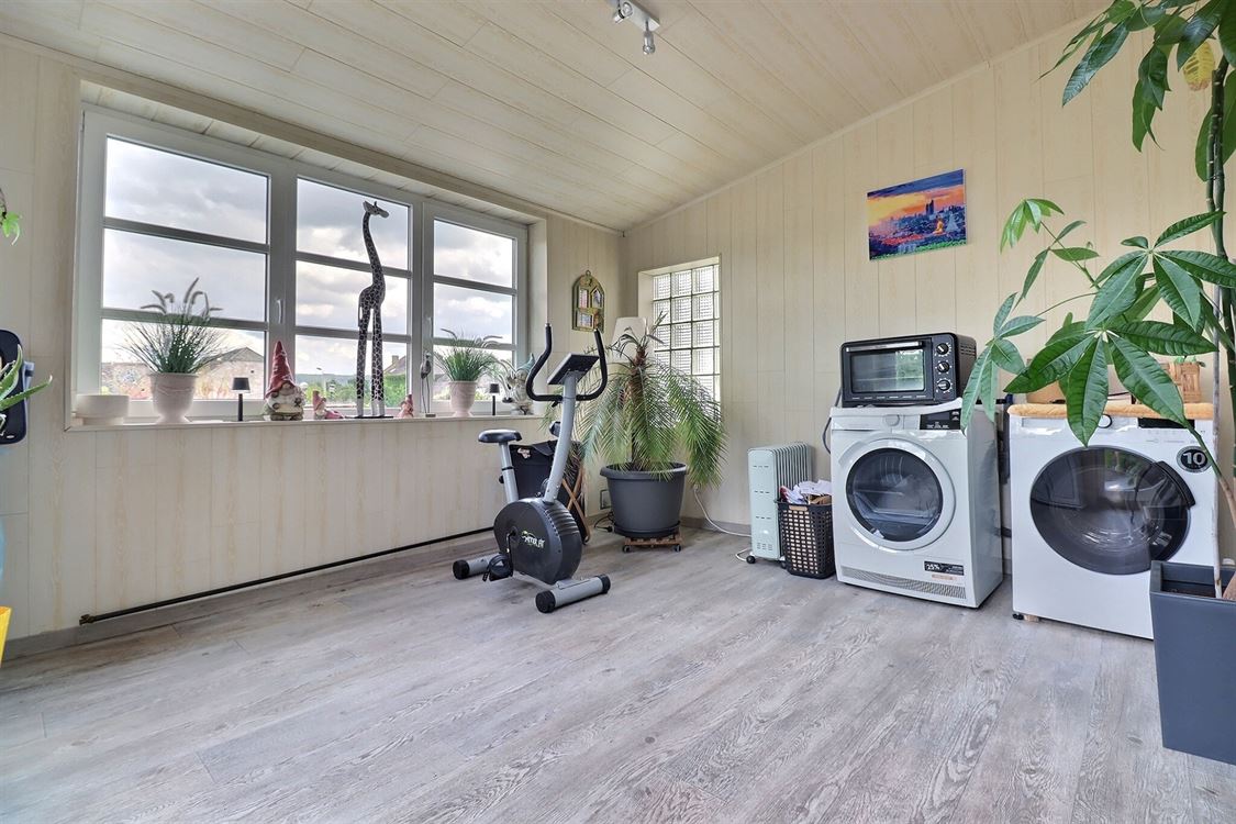 Immeuble de rapport à FLAWINNE (4 chambres)