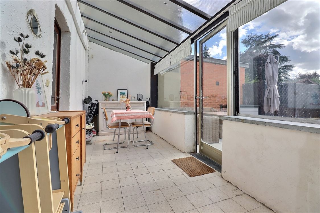 Villa/maison/ferme à ANHÉE (2 chambres)
