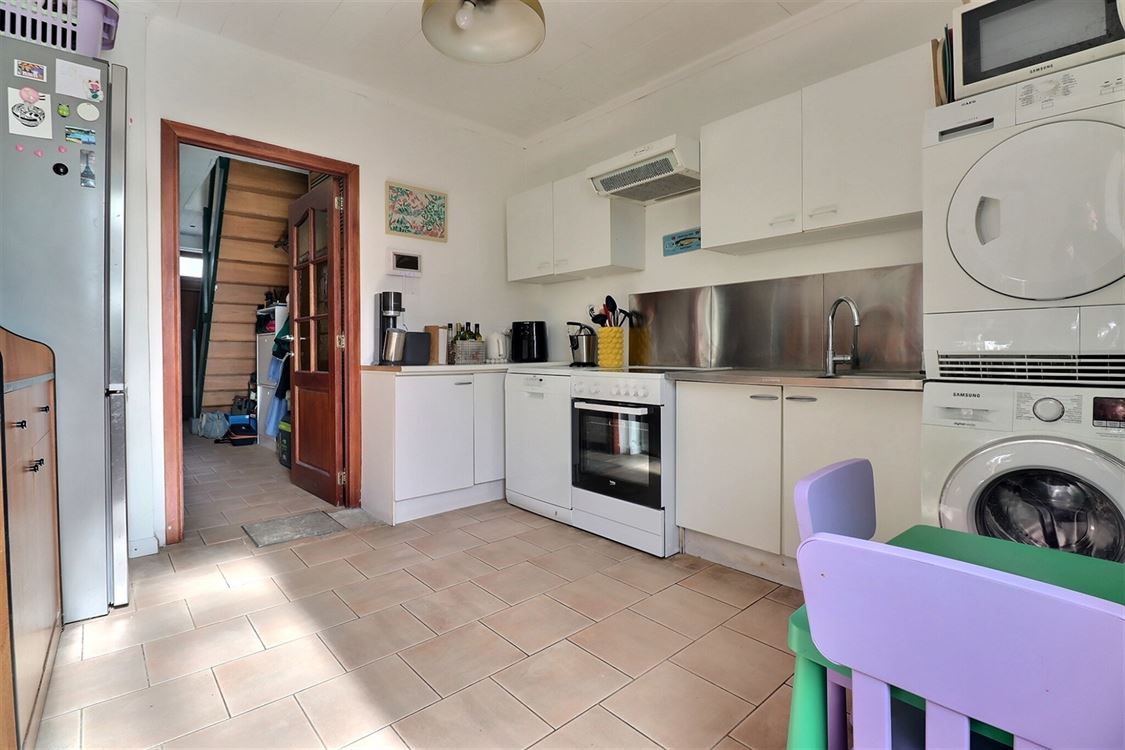 Villa/maison/ferme à ANHÉE (2 chambres)