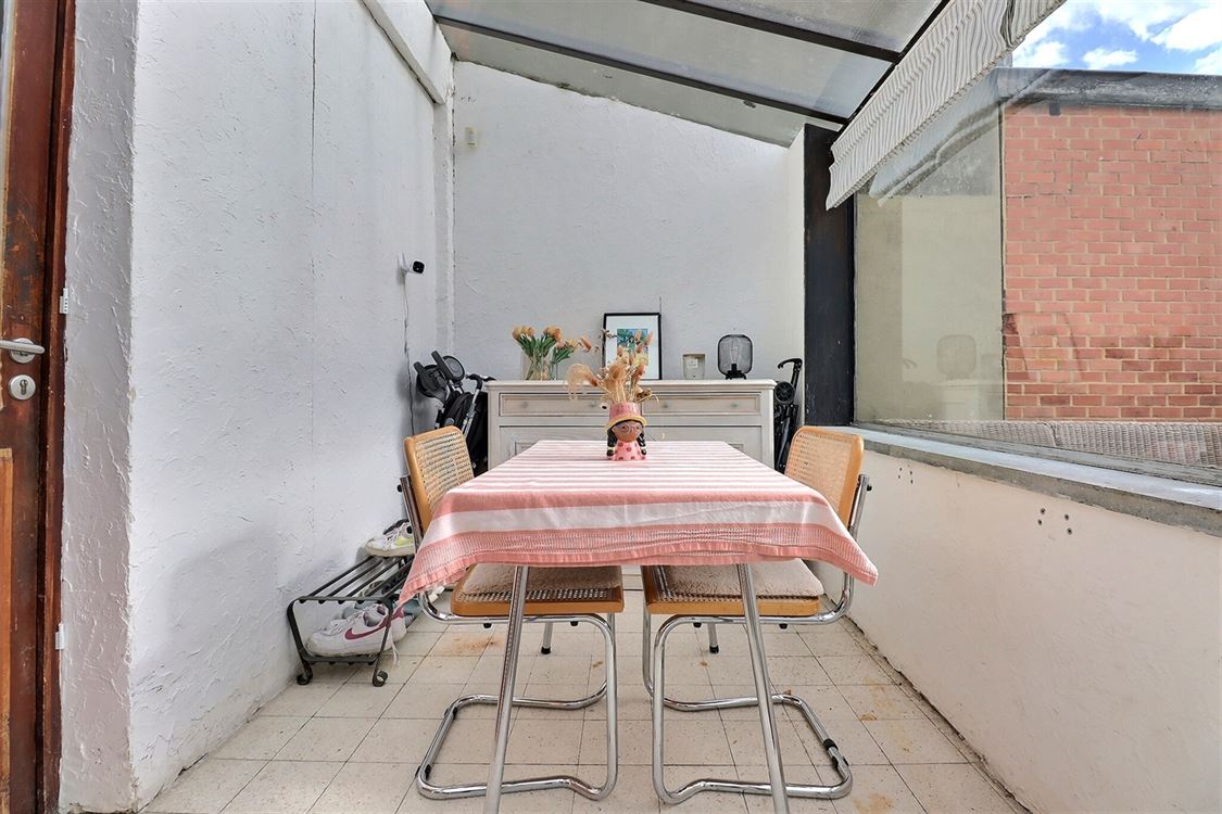Villa/maison/ferme à ANHÉE (2 chambres)
