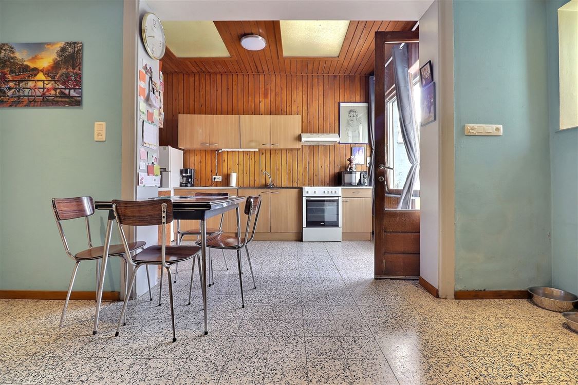 Villa/maison/ferme à Saint-Servais (3 chambres)