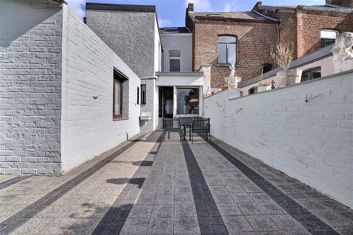 Villa/maison/ferme à Saint-Servais (3 chambres)