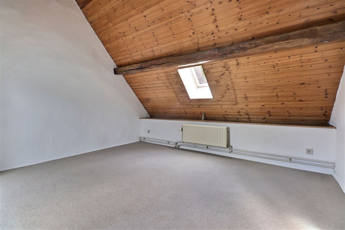 Villa/maison/ferme à LUSTIN (3 chambres)