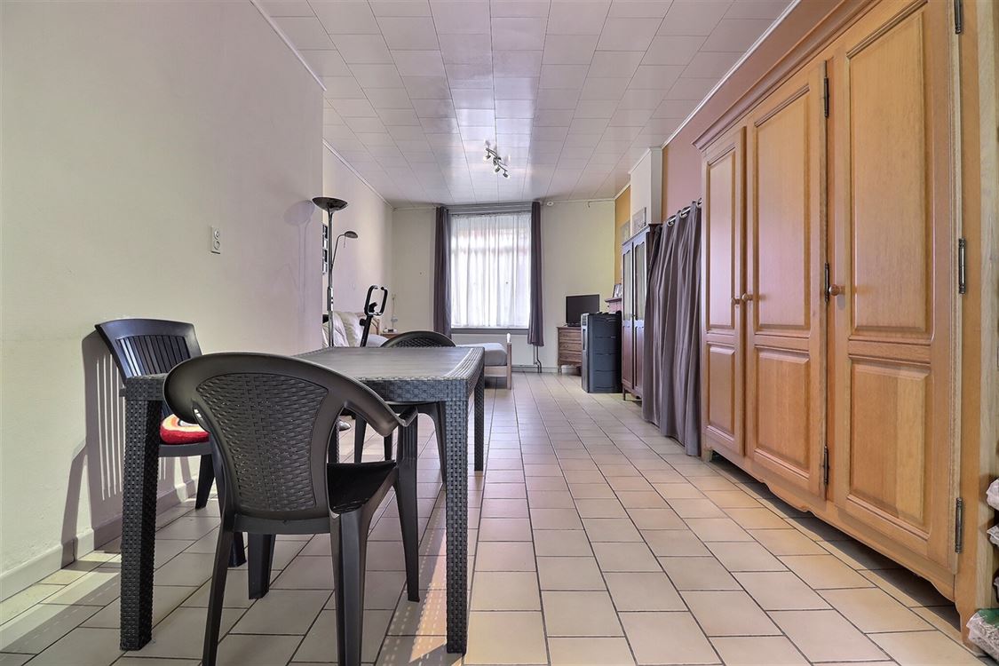 Villa/maison/ferme à Saint-Servais (3 chambres)