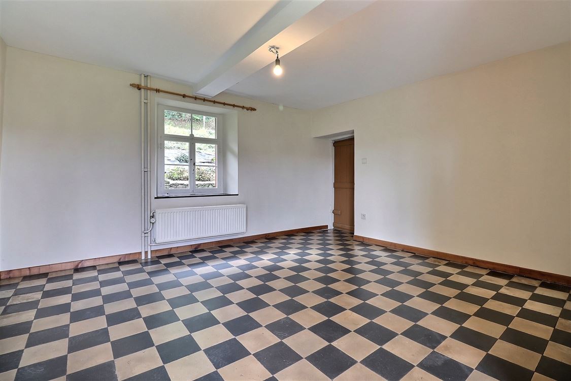 Villa/maison/ferme à LUSTIN (3 chambres)
