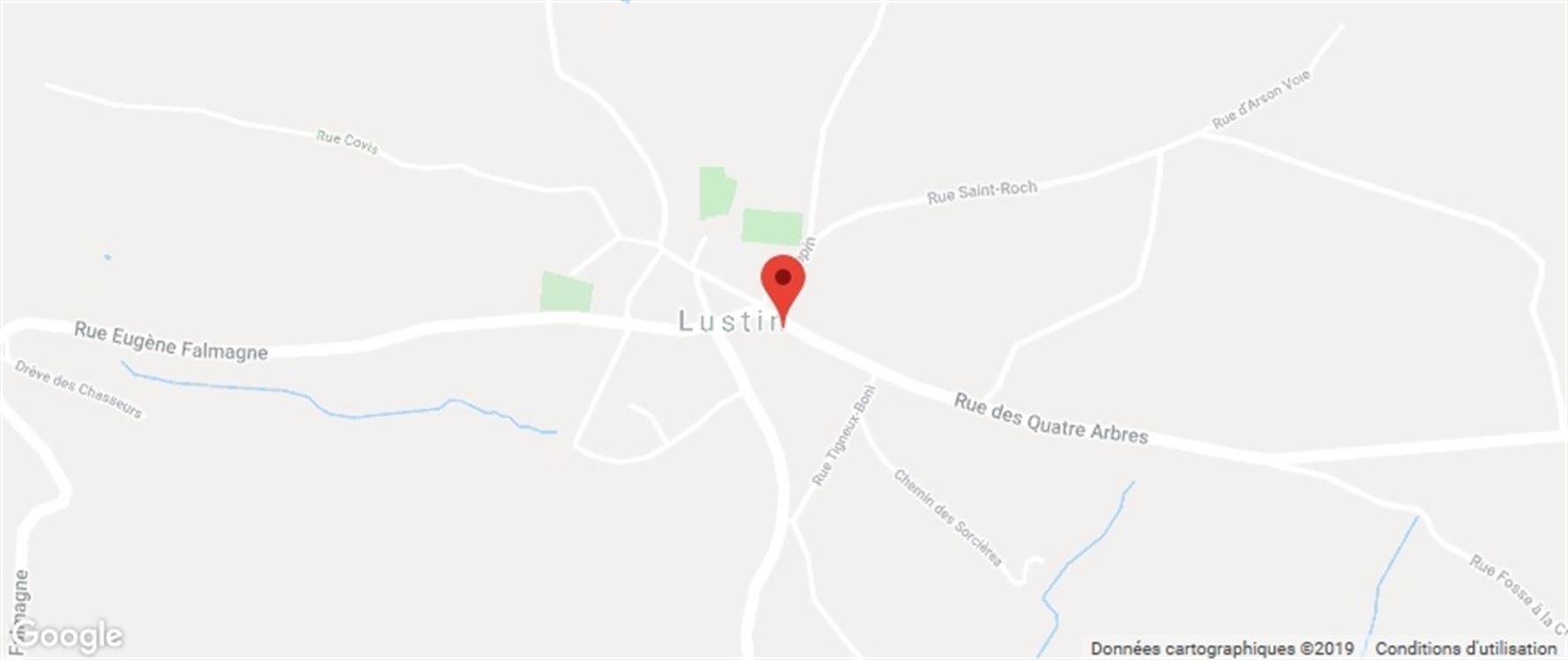 Villa/maison/ferme à LUSTIN (2 chambres)