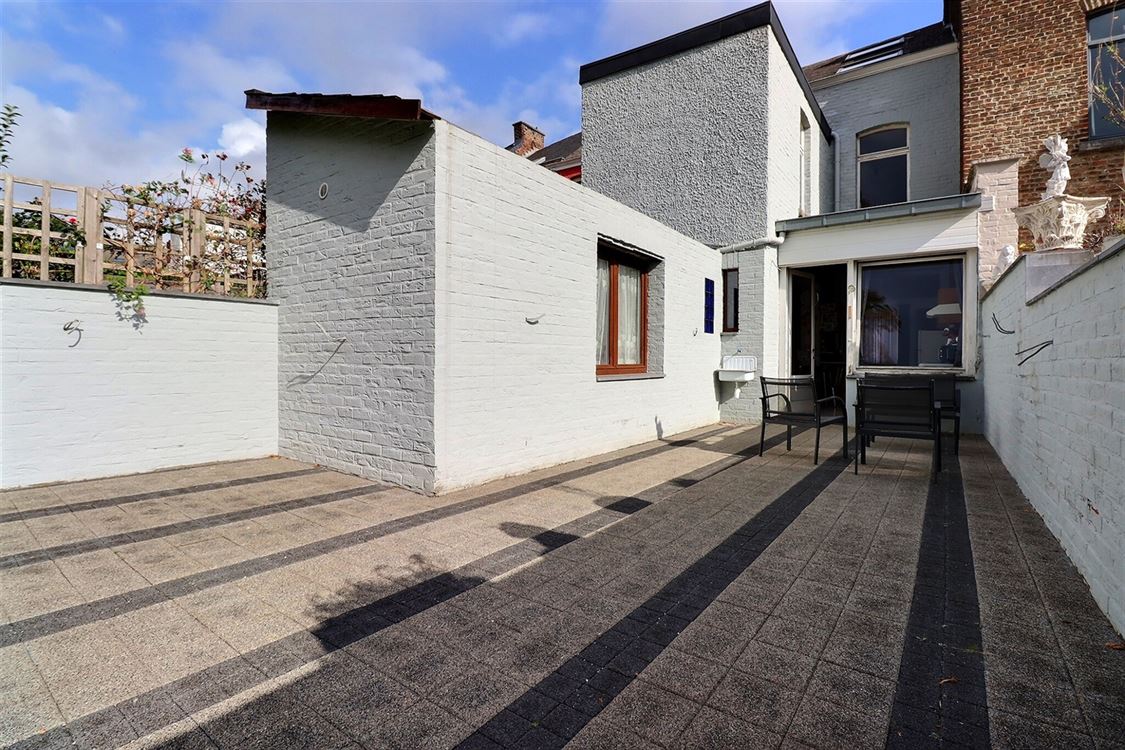 Villa/maison/ferme à Saint-Servais (3 chambres)