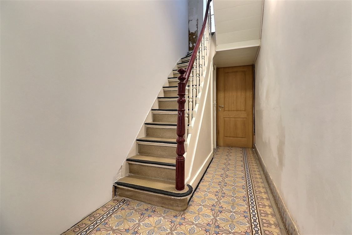 Villa/maison/ferme à Saint-Servais (3 chambres)