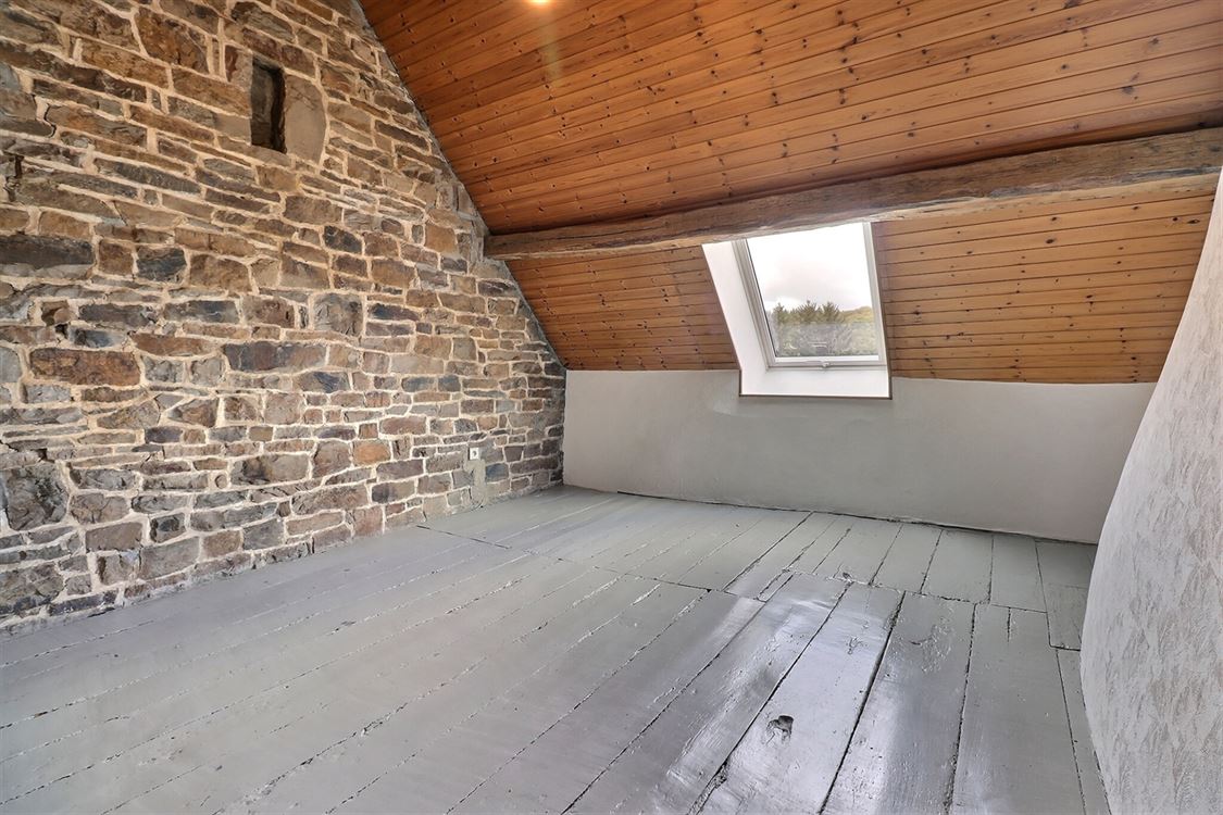 Villa/maison/ferme à LUSTIN (3 chambres)