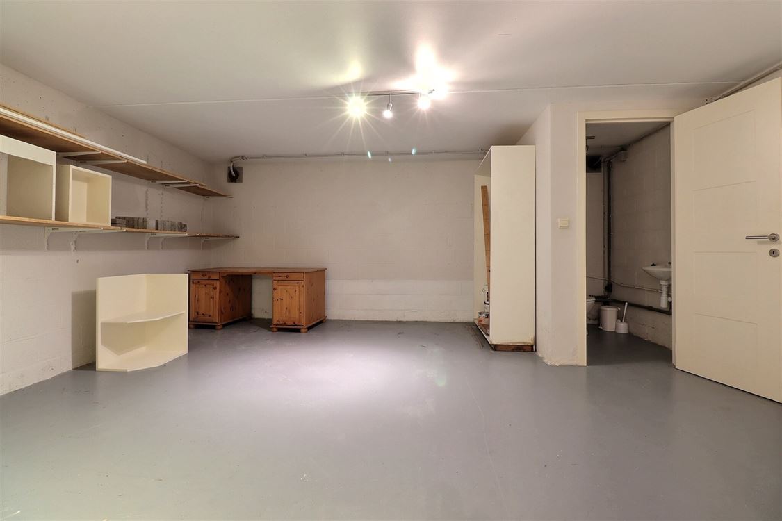 Local commercial à PROFONDEVILLE (0 chambre)
