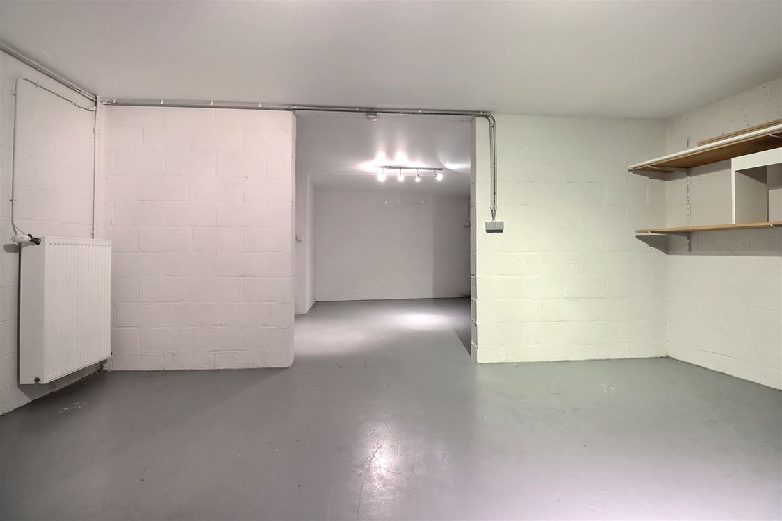 Local commercial à PROFONDEVILLE (0 chambre)