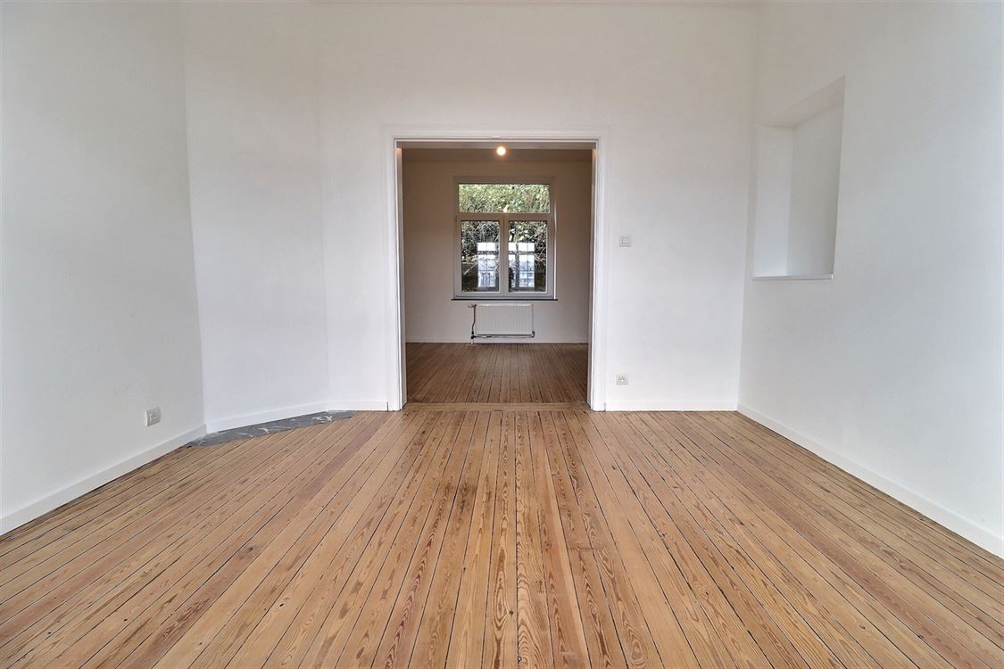 Villa/maison/ferme à Namur (4 chambres)