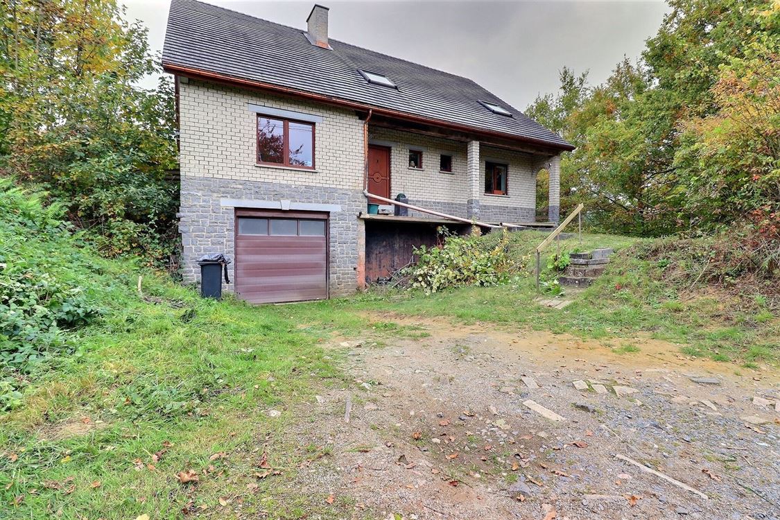 Villa/maison/ferme à BOIS-DE-VILLERS (6 chambres)