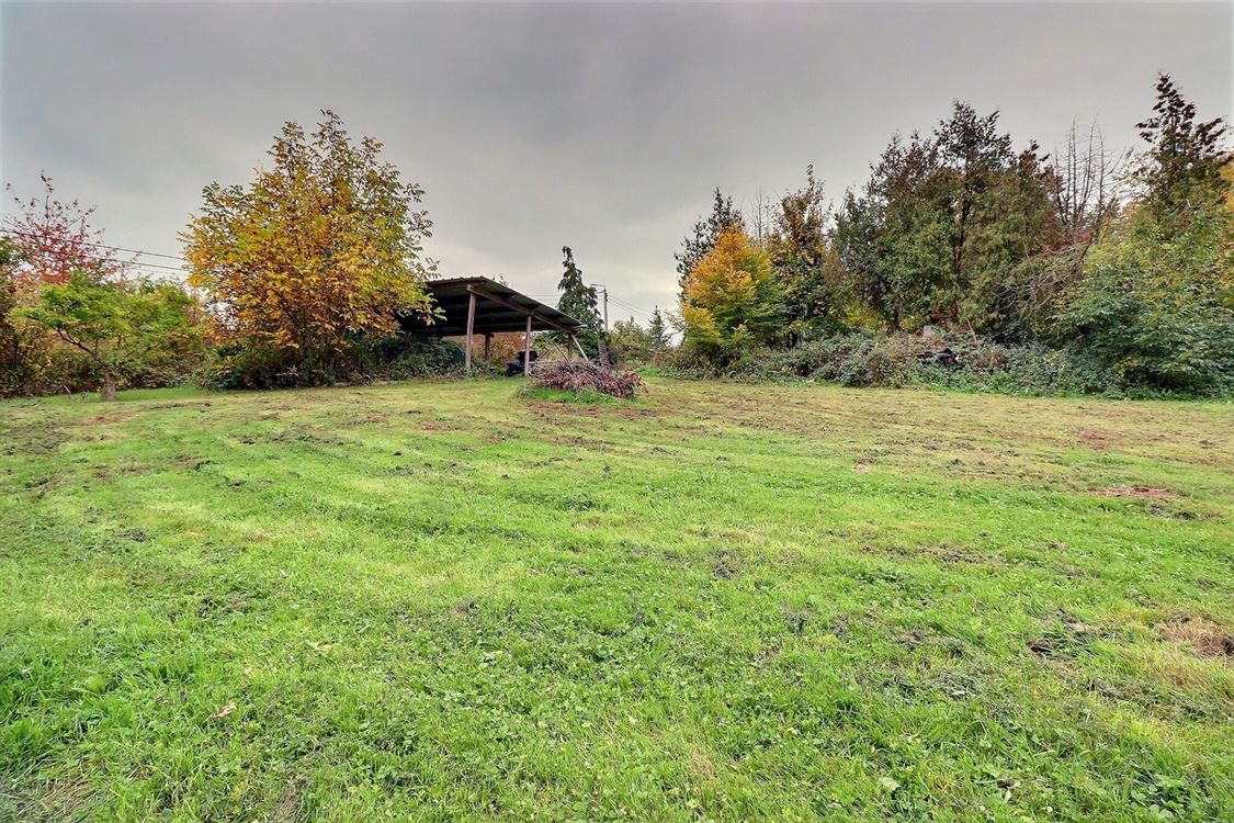 Villa/maison/ferme à BOIS-DE-VILLERS (6 chambres)