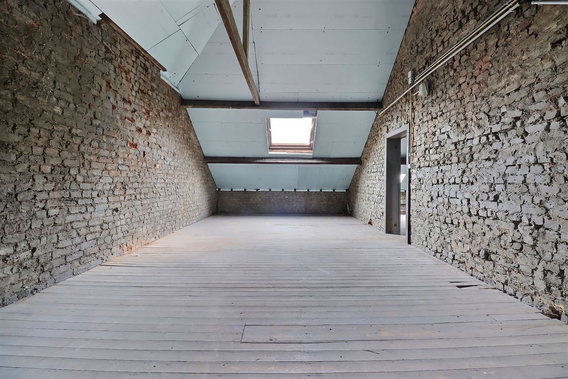 Villa/maison/ferme à SPY (3 chambres)