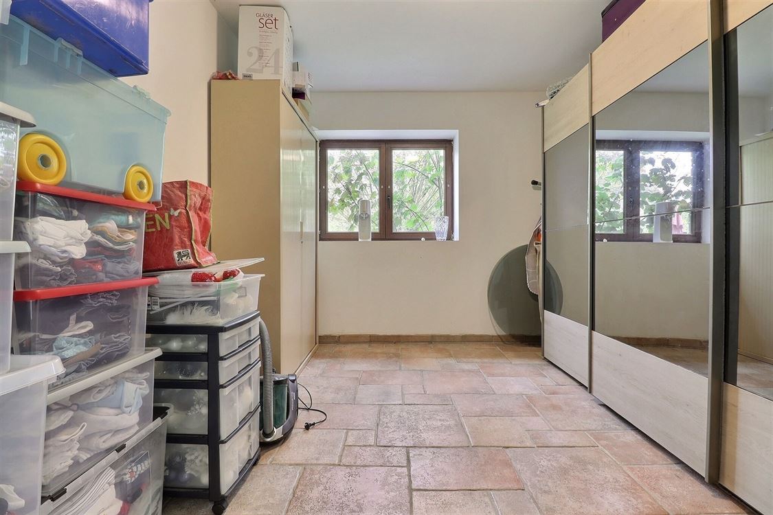 Villa/maison/ferme à BOIS-DE-VILLERS (6 chambres)