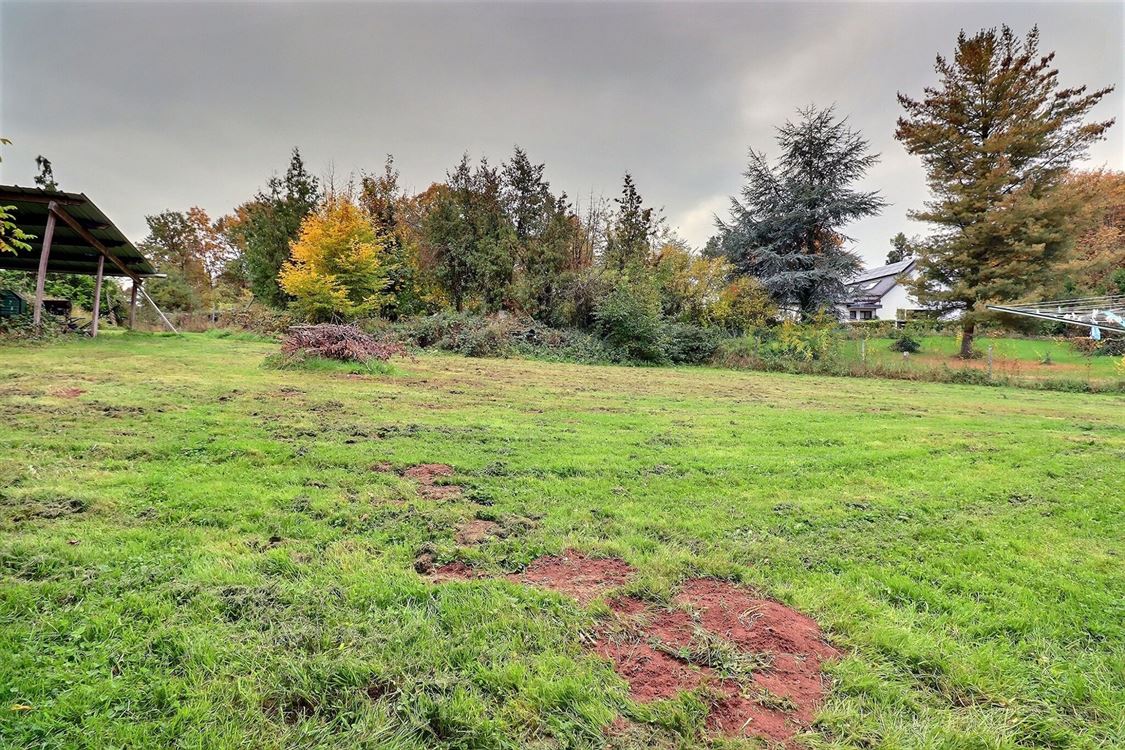 Villa/maison/ferme à BOIS-DE-VILLERS (6 chambres)