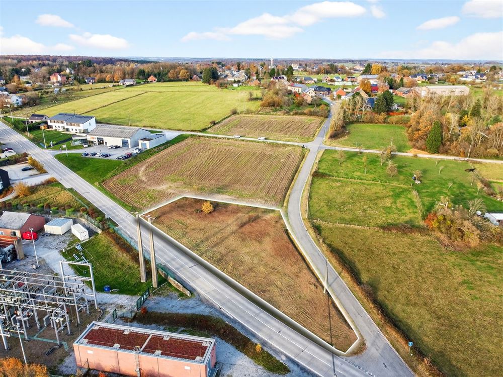 Immeuble de rapport à BOIS-DE-VILLERS (0 chambre)