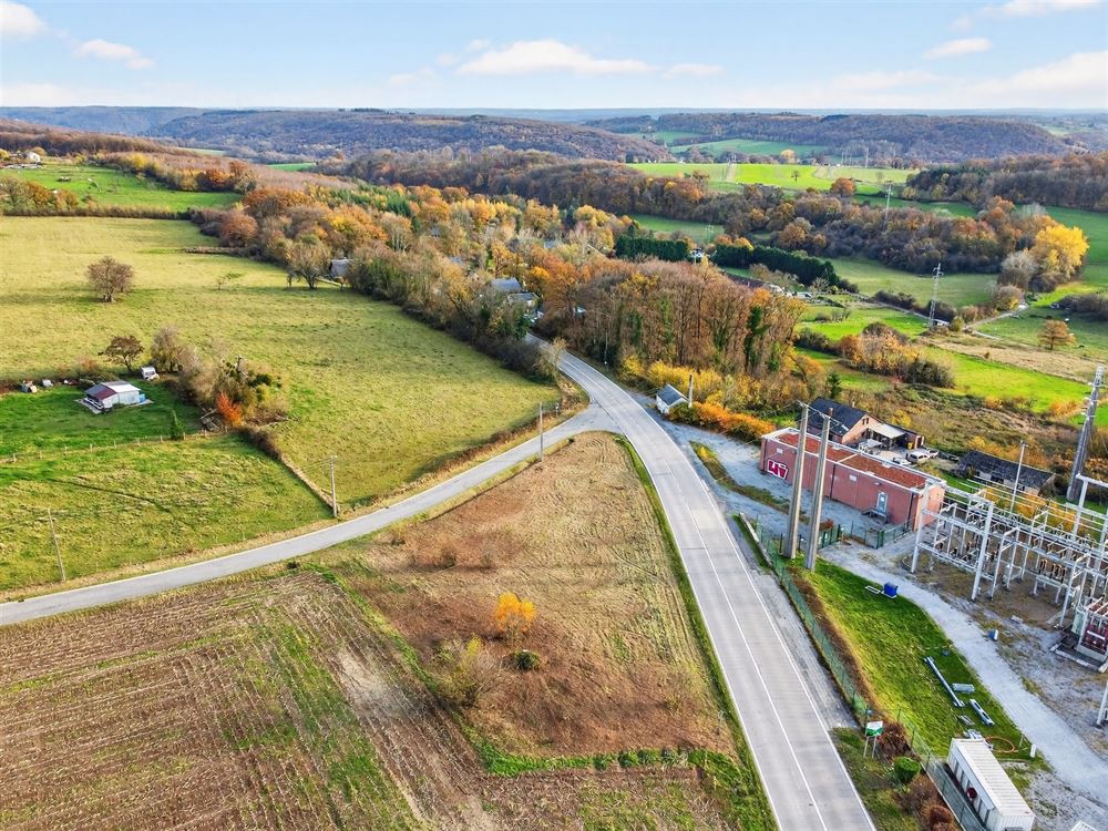Immeuble de rapport à BOIS-DE-VILLERS (0 chambre)