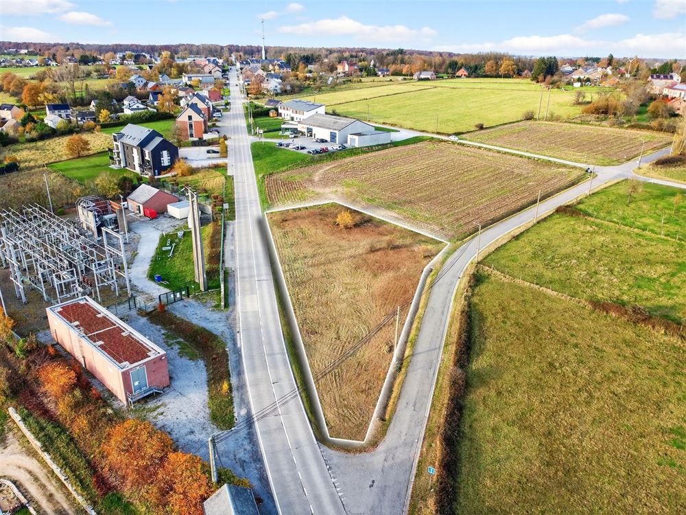 Immeuble de rapport à BOIS-DE-VILLERS (0 chambre)