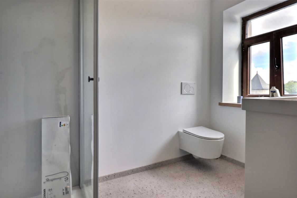 Villa/maison/ferme à Denée (3 chambres)