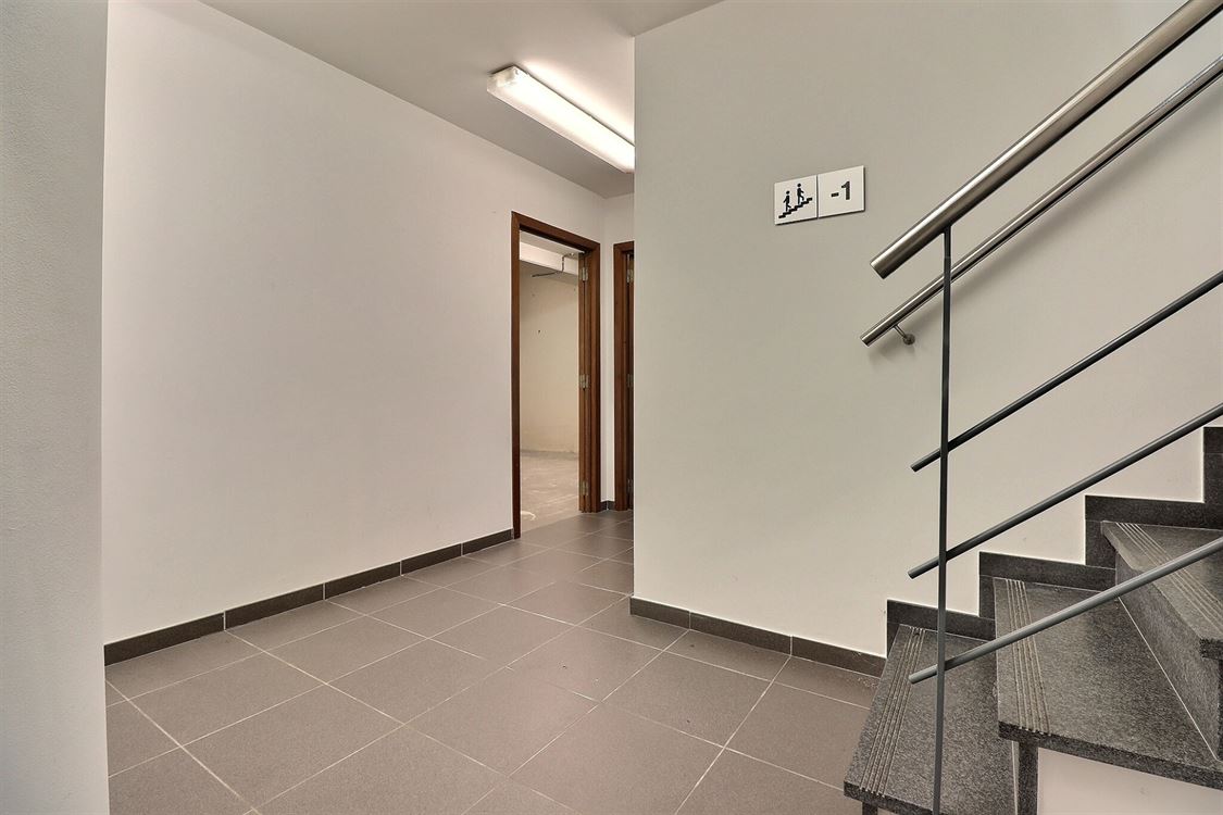 Local commercial à WÉPION (0 chambre)